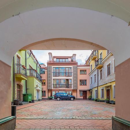 Luxury Gaono Apartments Vilnius Old Town I Self Check In I Free Private Parking Exterior photo