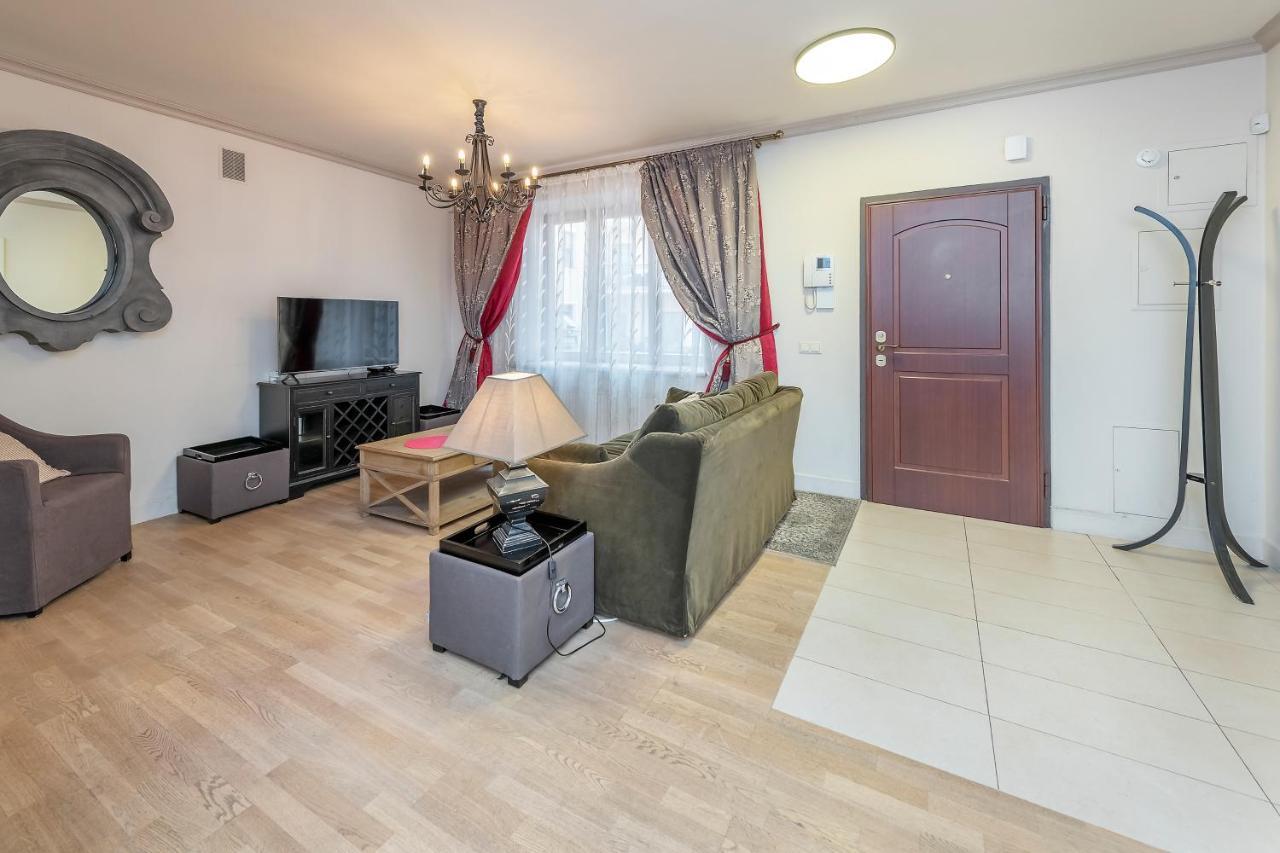 Luxury Gaono Apartments Vilnius Old Town I Self Check In I Free Private Parking Exterior photo
