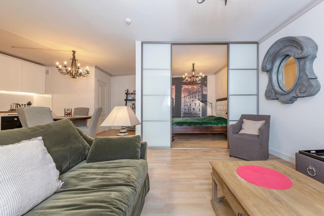 Luxury Gaono Apartments Vilnius Old Town I Self Check In I Free Private Parking Exterior photo