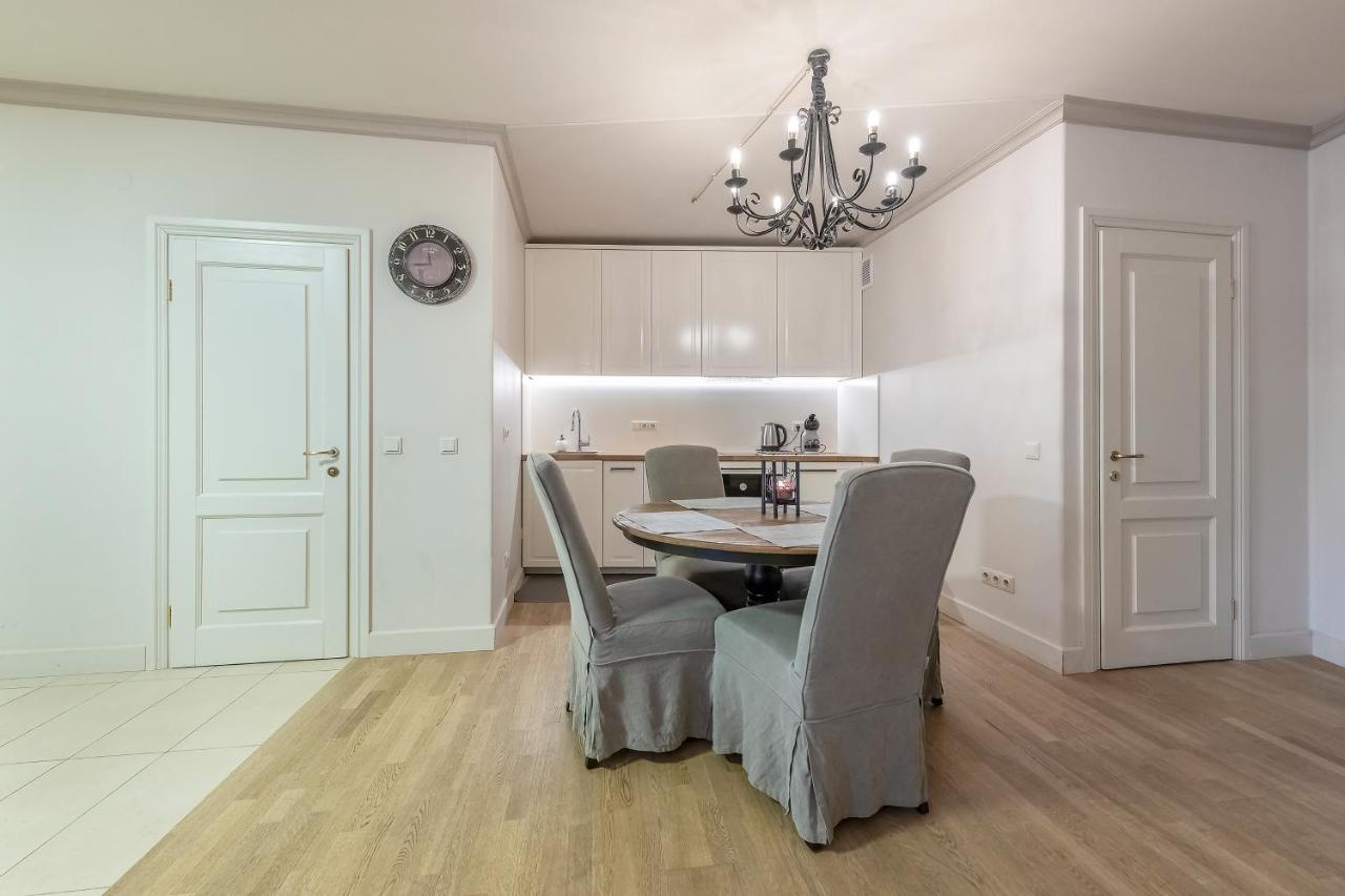 Luxury Gaono Apartments Vilnius Old Town I Self Check In I Free Private Parking Exterior photo