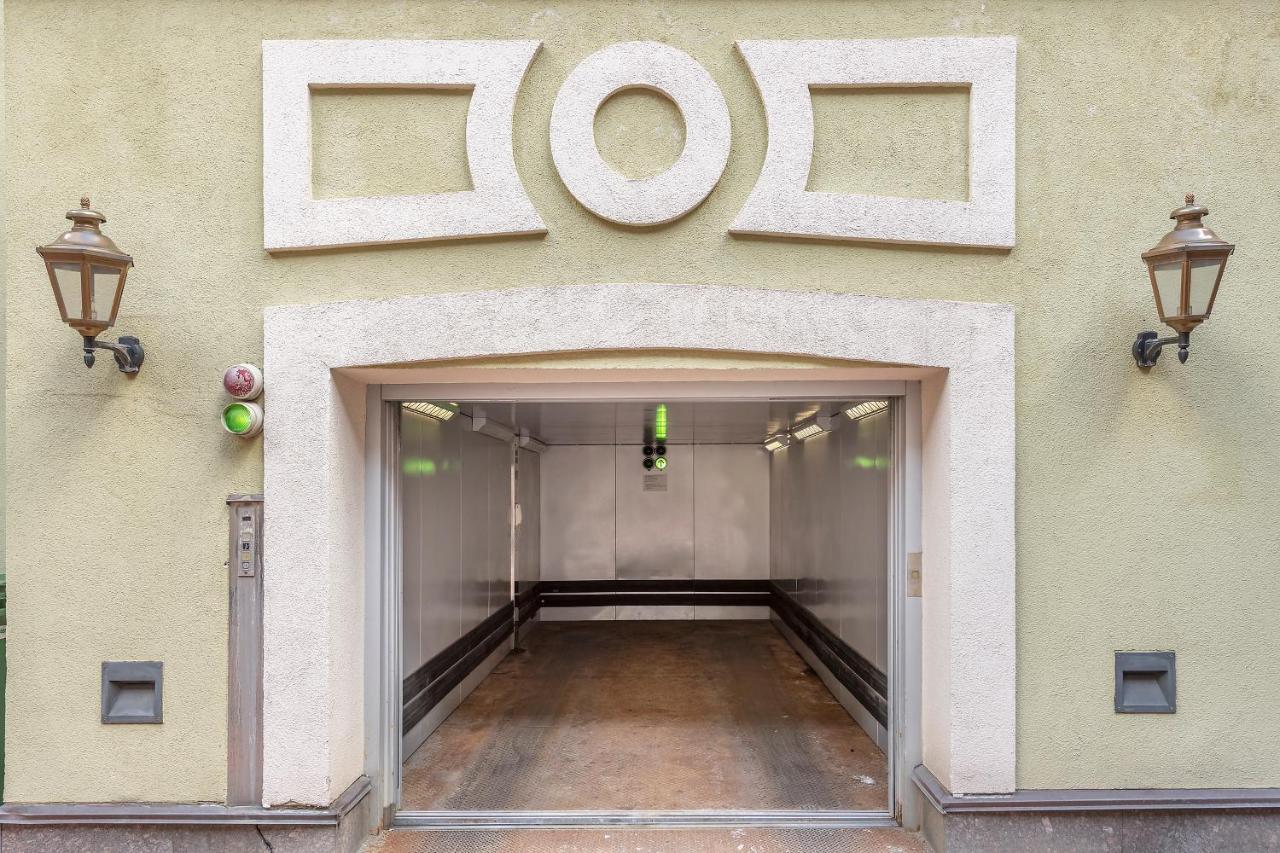 Luxury Gaono Apartments Vilnius Old Town I Self Check In I Free Private Parking Exterior photo